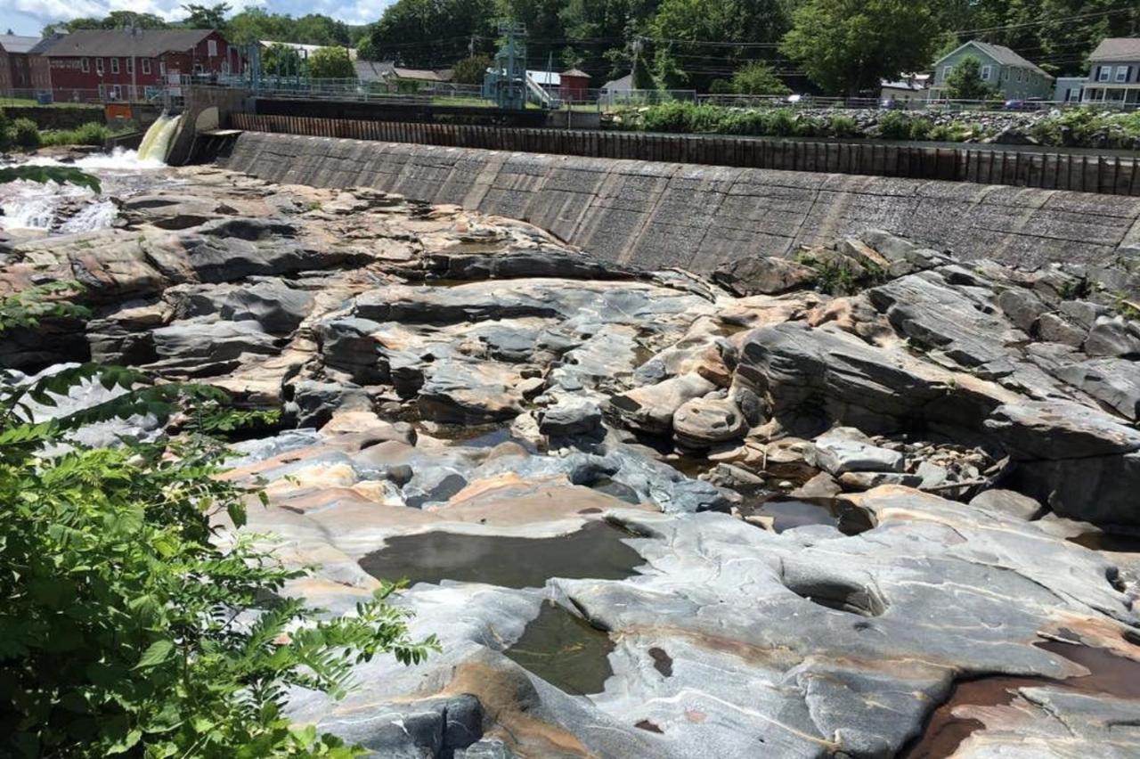 Blooming Inn Shelburne Falls Kültér fotó