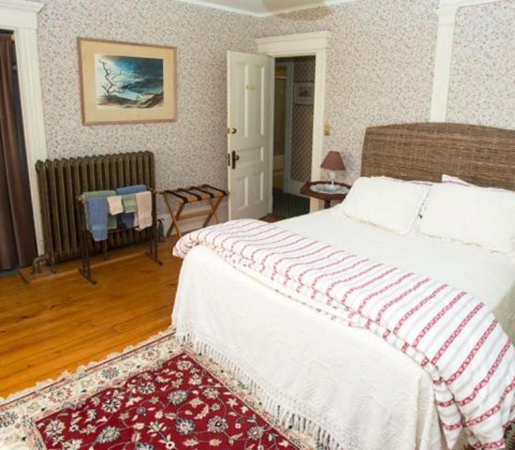Blooming Inn Shelburne Falls Szoba fotó