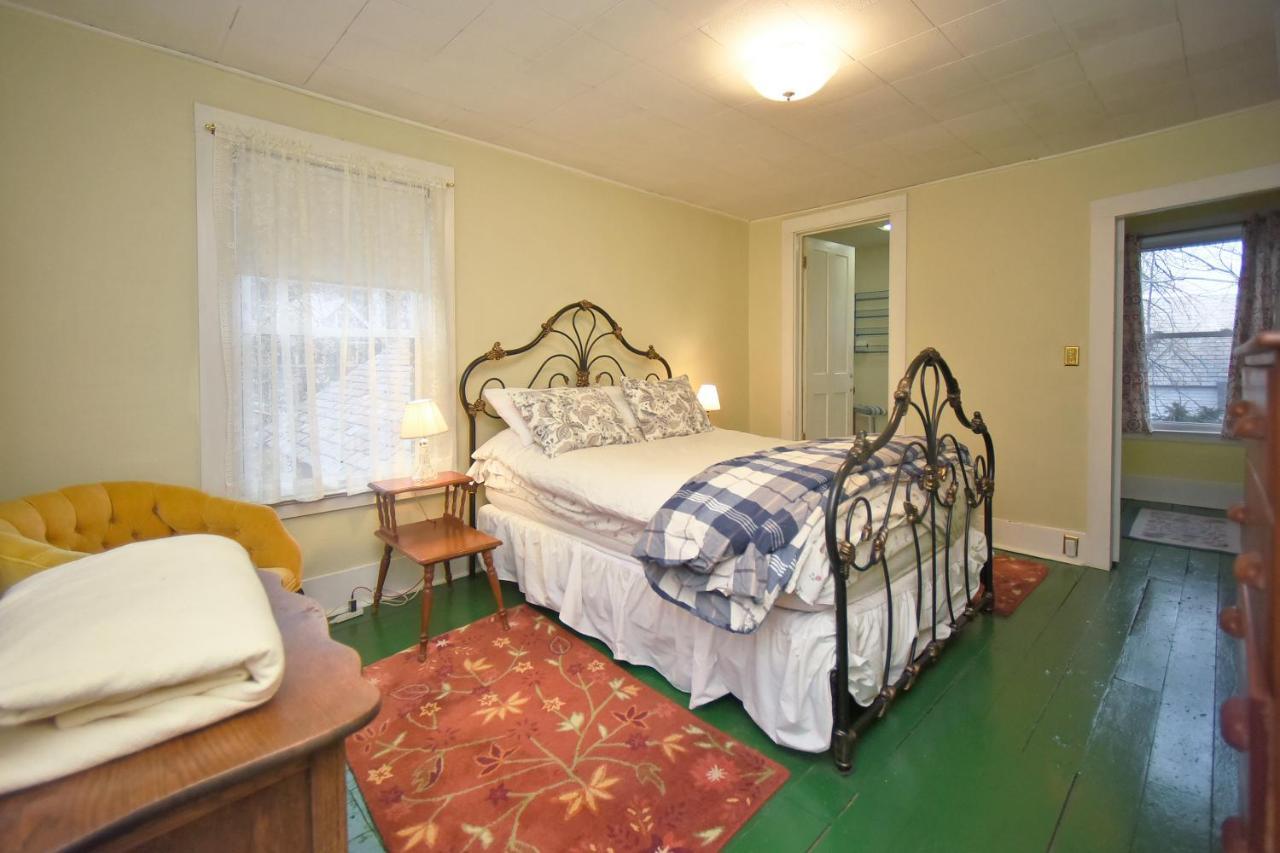 Blooming Inn Shelburne Falls Kültér fotó