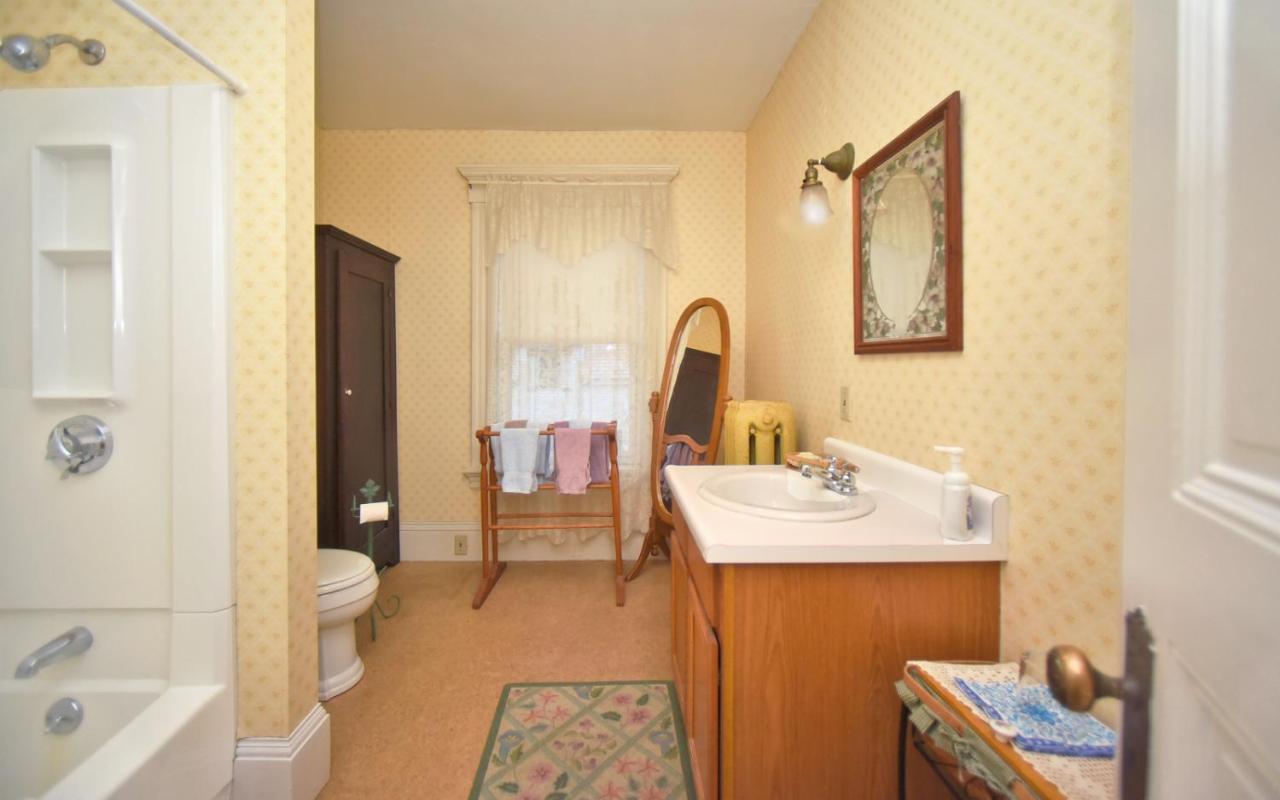 Blooming Inn Shelburne Falls Kültér fotó